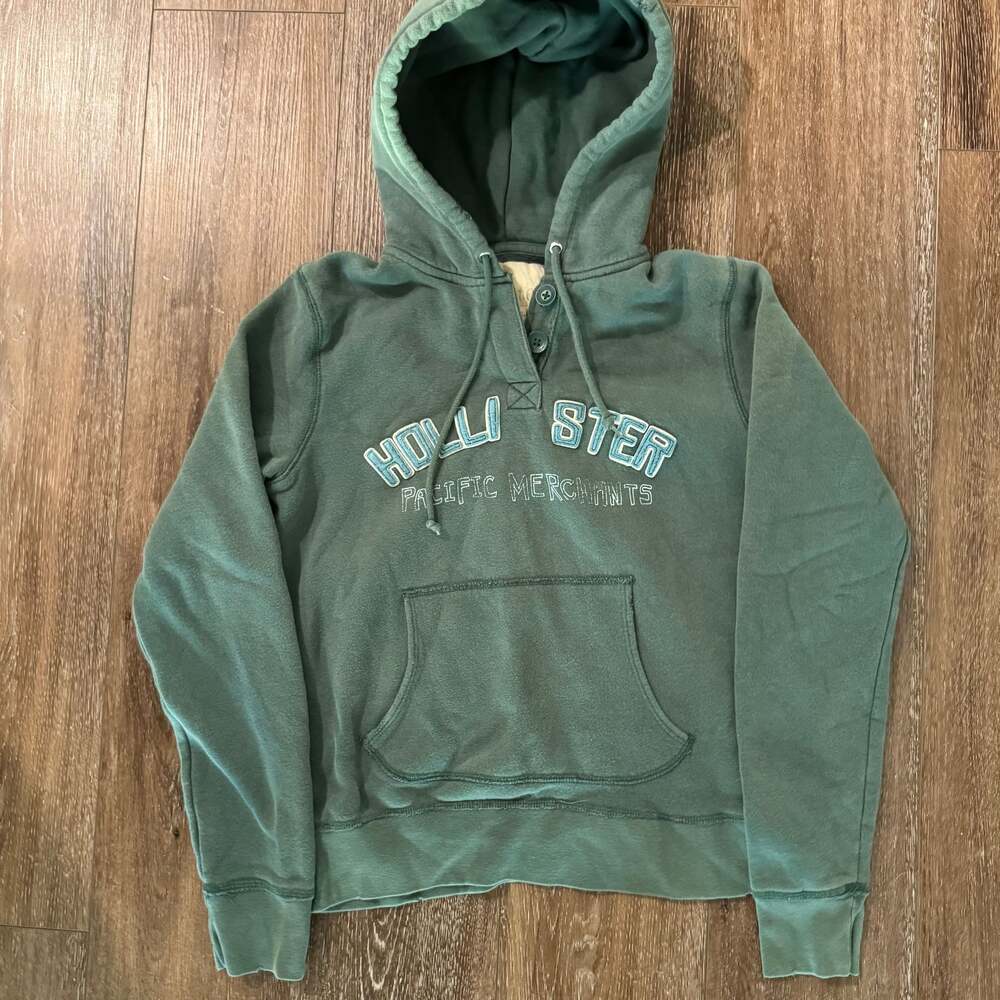 women’s y2k hollister embroidered pacific merchants hoodie